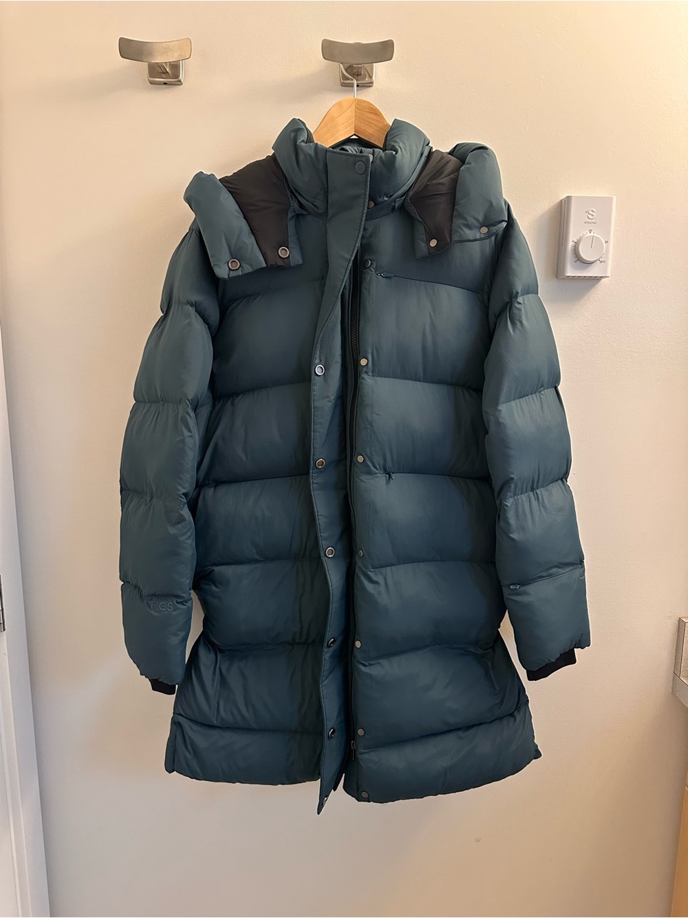 Figs Women’s Teal Long Puffer Coat - Insulated Winter Jacket L